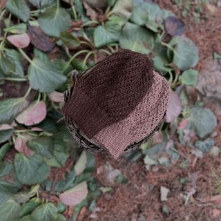Ručně pletené ze 💯 % alpaky 🧶 Pořád je mám v nabídce, třeba i v těchto přírodních hnědých barvách 🍂 #ivajafi #knitting...