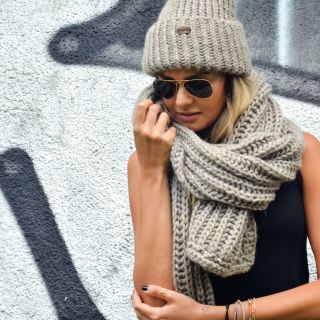 Čepice + šála = zima vyřešena ❄️ Ručně pleteno z alpaky, vlny a bavlny. 🎁 Skvělý tip na vánoční dárek pro někoho, komu...