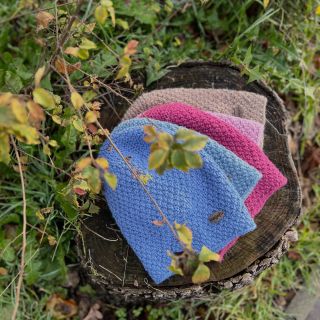 Čepice, kterou pletu už celou dekádu a jejíž kvalitu jste si zamilovali ❤️❤️❤️ Je to ta první, kterou jsem před 10 lety...